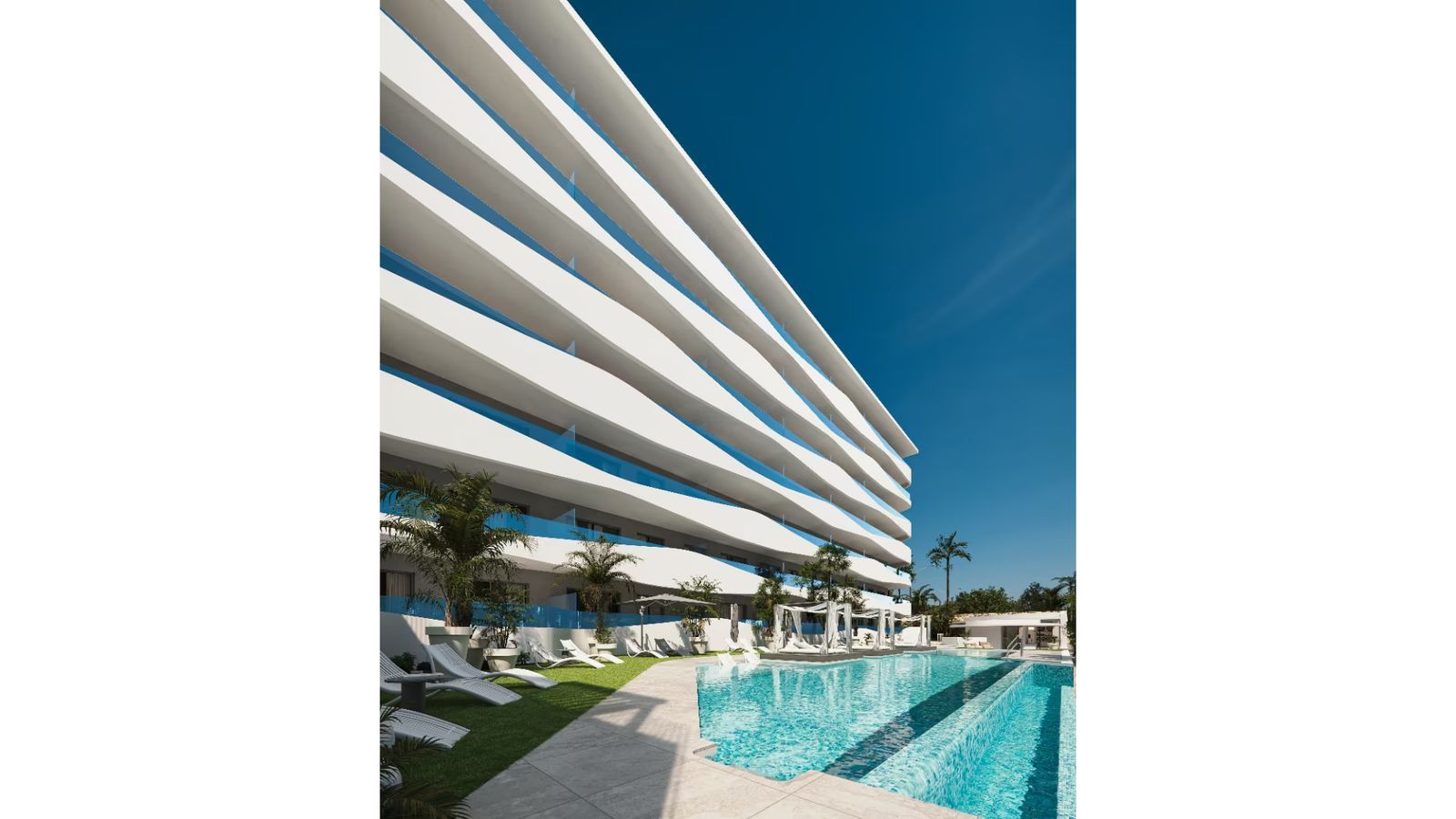 2 Bed Middle Floor Apartment in Fuengirola in Fuengirola, Apartment